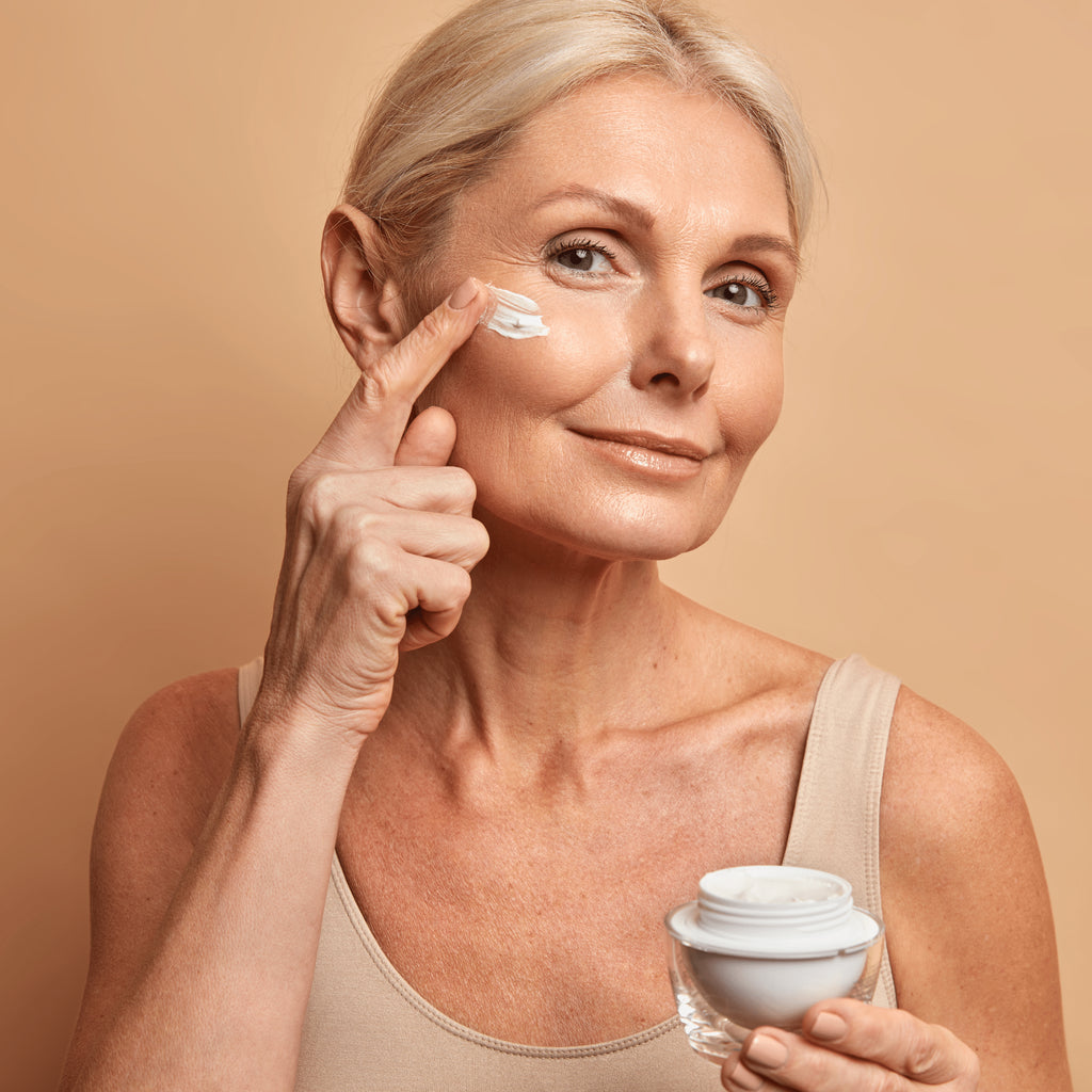 Cum sa preveniti imbatranirea pielii prin utilizarea produselor cosmetice adecvate? - WowSkin Romania