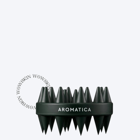 Aromatica Dual Scalp Care Shampoo Brush oferă un masaj revigorant ce stimulează circulația scalpului. Ideal pentru o curățare profundă și aplicarea eficientă a șamponului.
