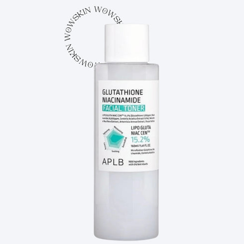 APLB Glutathione Niacinamide Toner 160ml uniformizează tonul pielii și oferă hidratare profundă. Toner facial coreean ideal pentru ten tern și lipsit de strălucire.