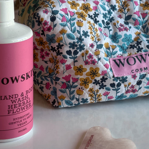 Makeup bag FLOWER POWER - WowSkin Romania