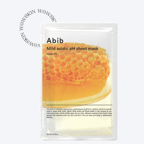 Abib Mild Acidic pH Sheet Mask Honey Fit – Nutriție intensă și hidratare pentru ten uscat
Această mască de față coreeană cu extract de miere oferă pielii o infuzie intensă de nutrienți, hidratare și regenerare. Cu un pH ușor acid de 5.5, masca susține echilibrul pielii, ajută la calmarea iritațiilor și întărește bariera cutanată. Ideală pentru tenul uscat, tern sau deshidratat, această sheet mask cu miere și propolis lasă pielea catifelată, luminoasă și revitalizată.