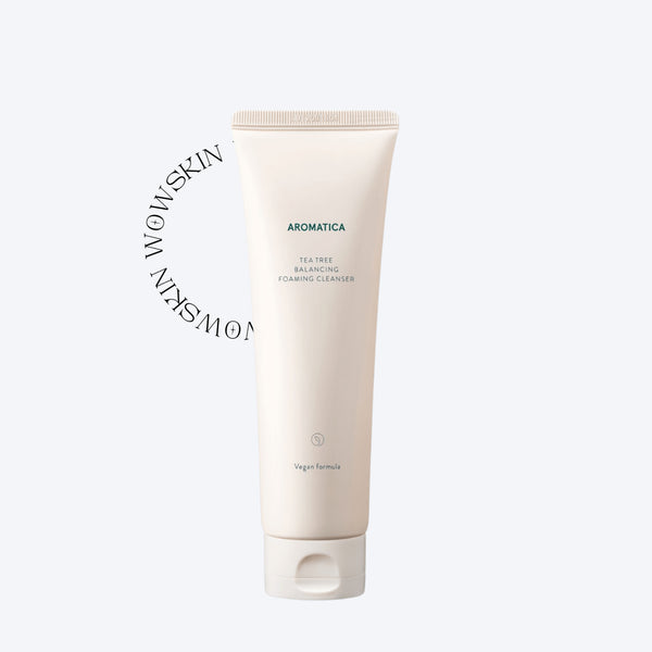 Aromatica Tea Tree Foaming Cleanser curăță în profunzime porii și echilibrează excesul de sebum. Ideal pentru ten gras și predispus la acnee.