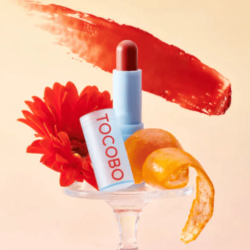 Skin Balsamul de buze Tocobo Glass Tinted Lip Balm în nuanța Tangerine Red, ideal pentru a-ți hidrata și colora buzele într-un mod natural și strălucitor. Acest ruj oferă o hidratare intensă, lăsând buzele catifelate și moi. Formula sa unică asigură o aplicare uniformă și o culoare de durată, fiind ideal pentru buze sănătoase și hidratate. Tocobo Glass Tinted Lip Balm este alegerea perfectă pentru un ruj care combină hidratarea și frumusețea. Adaugă acest ruj în rutina ta zilnică pentru buze mereu hidratate