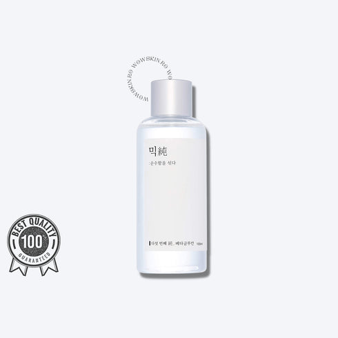 MixSoon Beta-Glucan Essence Vă prezentăm esența hidratării pure și a protecției, Mixsoon's Beta-Glucan Face Essence, într-un flacon generos de 100 ml. Cufundați-vă în esența naturii cu acest must-have minimalist de frumusețe, creat pentru consumatorul conștient. Infuzată cu puterea puternică a beta-glucanului, oferă o retenție superioară a umidității, pătrunzând în piele pentru a hidrata și revitaliza din interior.