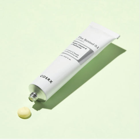 Crema cu retinol 0.1% de la COSRX este ideală pentru regenerarea pielii și reducerea imperfecțiunilor. Textura lejeră oferă hidratare fără iritații, pentru un ten mai tânăr și luminos. wowskin.ro