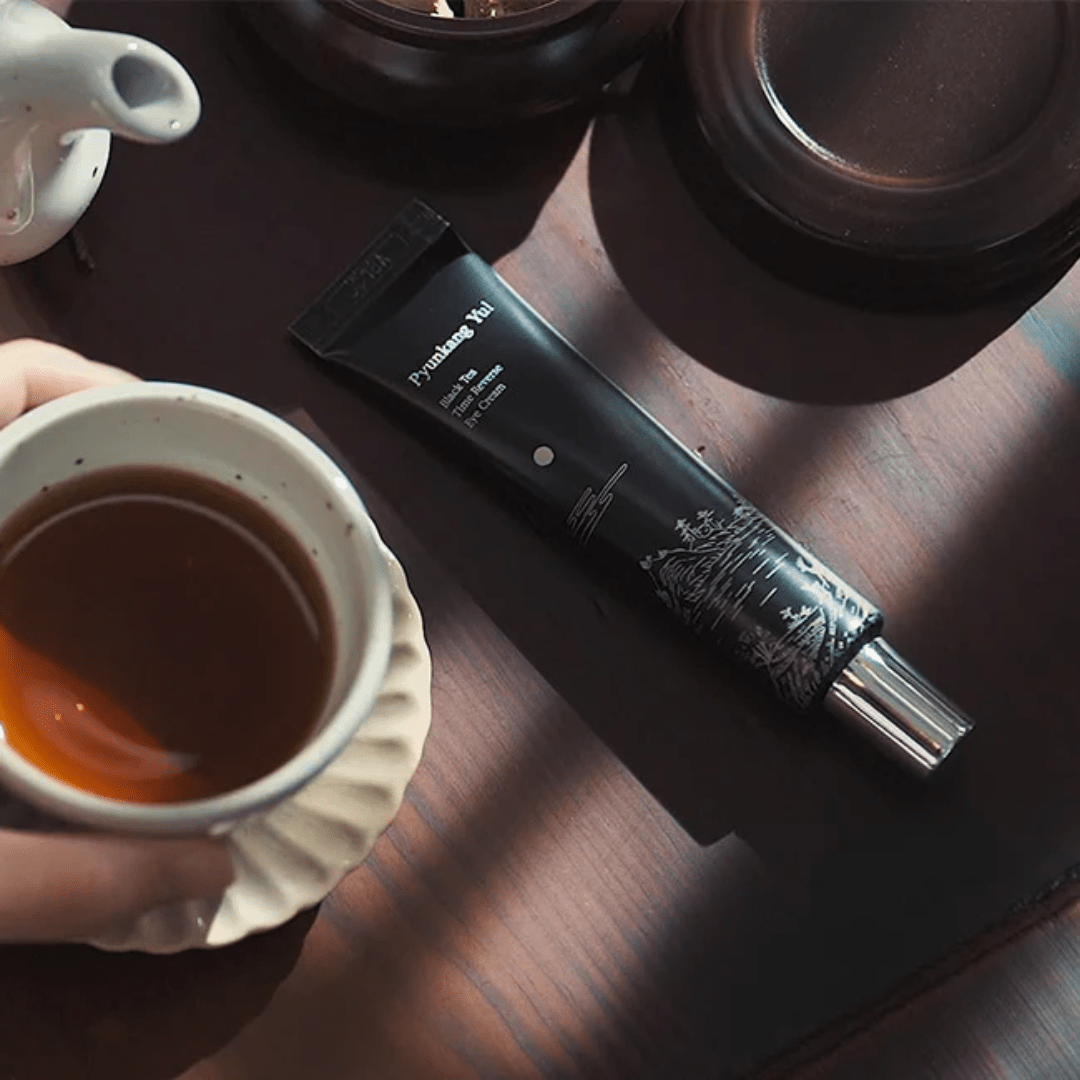 Black Tea Time Reverse Eye Cream - WowSkin Romania