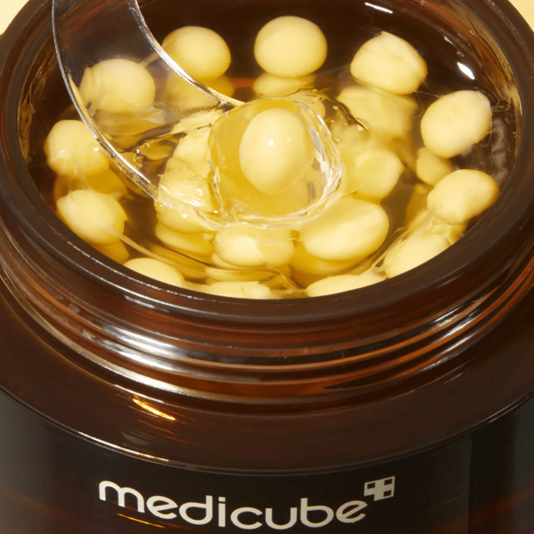 Deep Vita C Capsule Cream, 50 ml - WowSkin Romania Medicube Deep Vita C Capsule Cream 50ml combate semnele de îmbătrânire și redă elasticitatea pielii. Potrivită pentru ten matur și tern. wowskin.ro