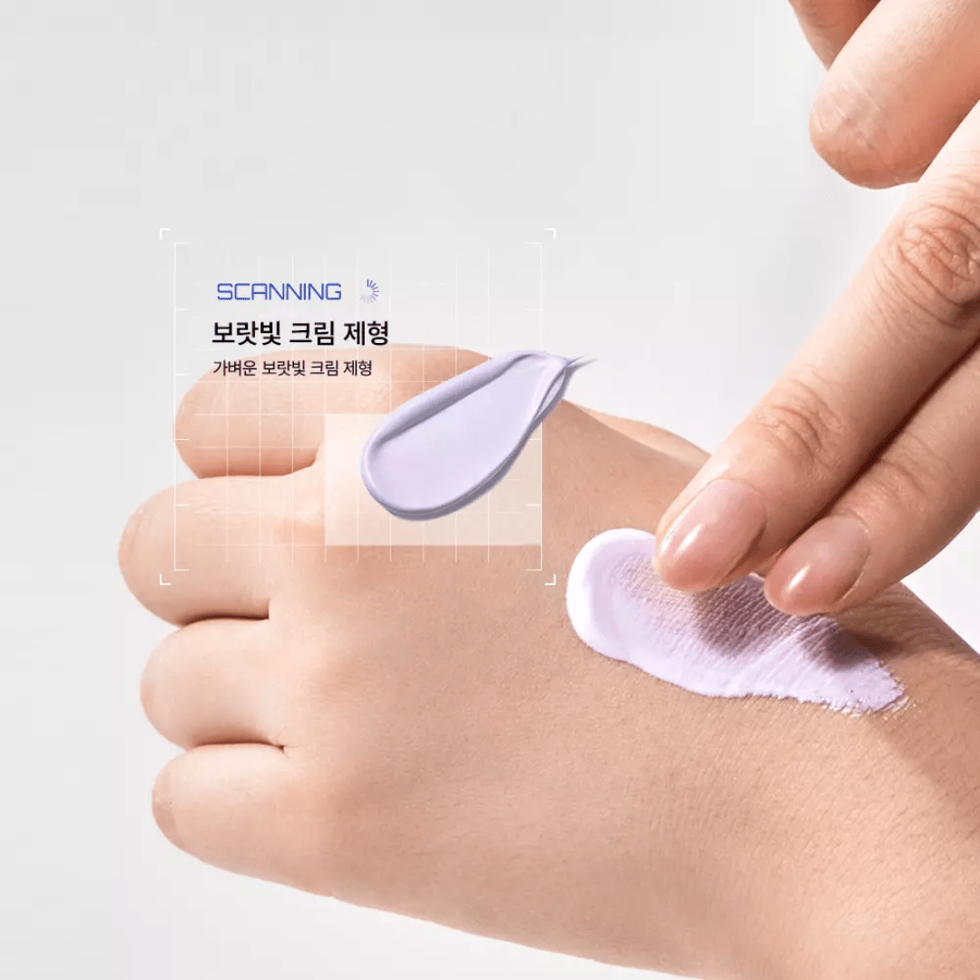 Hyaluronic Acid Mooltox Mild Tone Up Sun Cream, SPF50+/PA++++ - WowSkin Romania