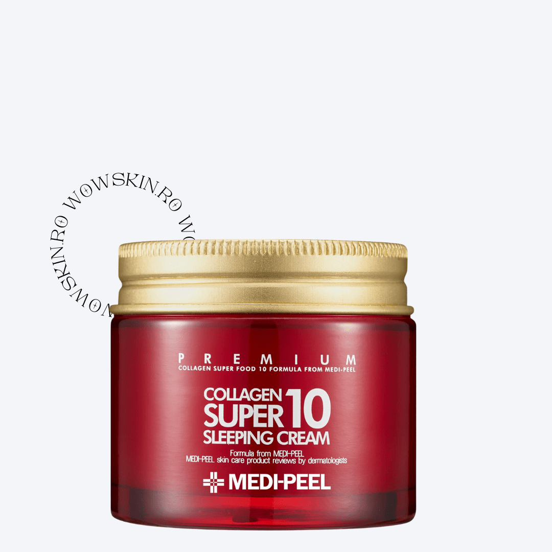 Reîncărcați-vă pielea peste noapte cu crema de somn MEDPEEL Collagen Super 10 Sleeping Cream. Această cremă de noapte luxoasă, pe un fundal albastru intens, înstelat, este formulată cu o formulă de colagen superalimentară pentru a vă revitaliza tenul în timp ce dormiți. Borcanul bogat, roșu cu accente aurii semnifică o îngrijire premium pentru pielea îmbătrânită, promițând să reducă aspectul liniilor fine și al ridurilor pentru o strălucire întinerită dimineața.