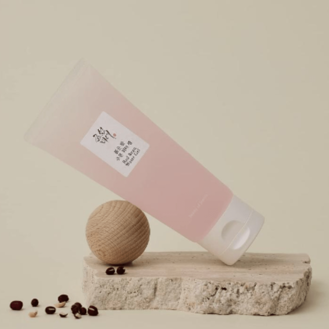 Beauty of Joseon Red Bean Water Gel este soluția perfectă pentru hidratare fără senzație grasă. Conține antioxidanți ce revitalizează pielea și oferă un finish mat. wowskin.ro