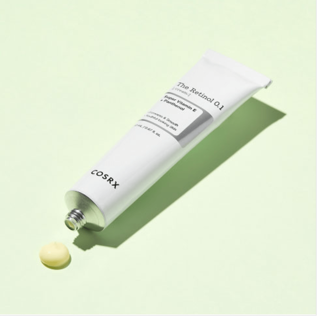 Crema cu retinol 0.1% de la COSRX este ideală pentru regenerarea pielii și reducerea imperfecțiunilor. Textura lejeră oferă hidratare fără iritații, pentru un ten mai tânăr și luminos. wowskin.ro